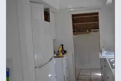 870 SW 28th St, Fort Lauderdale, FL 33315 - Photo 8