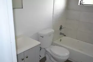 870 SW 28th St, Fort Lauderdale, FL 33315 - Photo 16