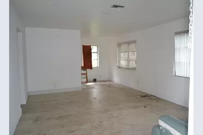 870 SW 28th St, Fort Lauderdale, FL 33315 - Photo 10