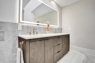 21464 Bridgeview Dr, Boca Raton, FL 33428 - Photo 16