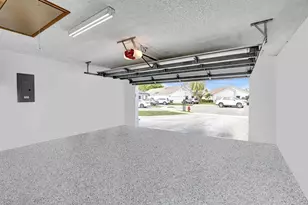 21464 Bridgeview Dr, Boca Raton, FL 33428 - Photo 28