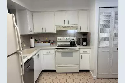 7431 NW 1st St, Unit #401, Margate, FL 33063 - Photo 2