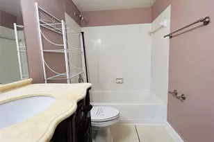 1241 SW 46th Ave, Pompano Beach, FL 33069 - Photo 12