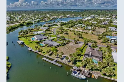 4406  Bethel Creek Dr, Vero Beach, FL 32963 - Photo 2