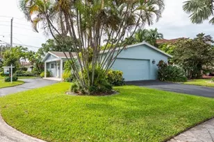 818 N 12th Ave, Hollywood, FL 33019 - Photo 1