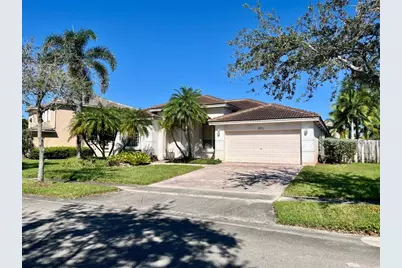16775 NW 8th St, Pembroke Pines, FL 33028 - Photo 2