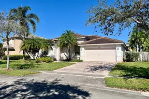 16775 NW 8th St, Pembroke Pines, FL 33028 - Photo 2