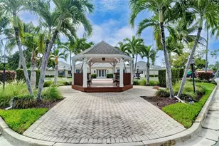 140 Cypress Club Dr, Pompano Beach, FL 33060 - Photo 40