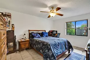 10921 SW 10th Ct, Pembroke Pines, FL 33025 - Photo 22