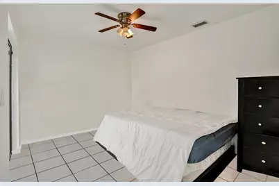 10921 SW 10th Ct, Pembroke Pines, FL 33025 - Photo 26