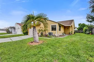 10921 SW 10th Ct, Pembroke Pines, FL 33025 - Photo 10