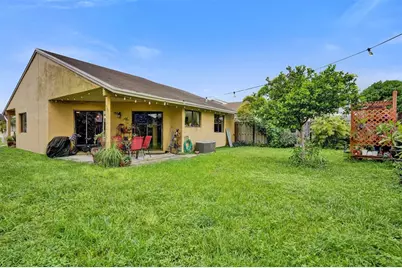 10921 SW 10th Ct, Pembroke Pines, FL 33025 - Photo 12