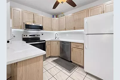 301  Knotty Pine Cir, Unit #D2, Greenacres, FL 33463 - Photo 4