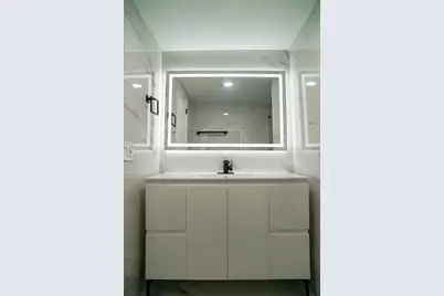 9601  Sunrise Lakes Blvd, Unit #311, Sunrise, FL 33322 - Photo 10