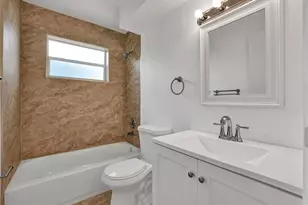 8360 NW 25th Ct, Sunrise, FL 33322 - Photo 22