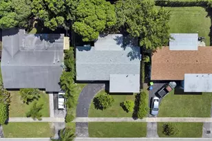 8360 NW 25th Ct, Sunrise, FL 33322 - Photo 36