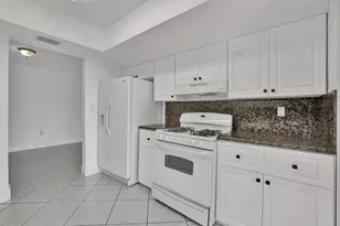 8360 NW 25th Ct, Sunrise, FL 33322 - Photo 12