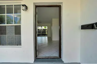 8360 NW 25th Ct, Sunrise, FL 33322 - Photo 8