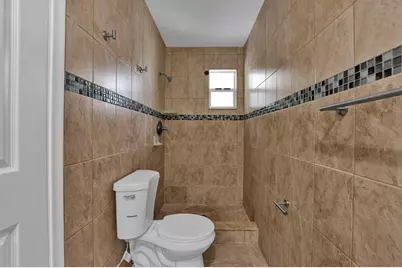 8360 NW 25th Ct, Sunrise, FL 33322 - Photo 18