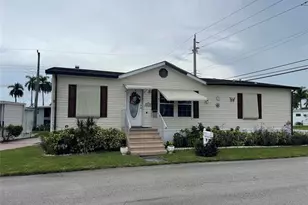 8580 SW 17th St, Davie, FL 33324 - Photo 1