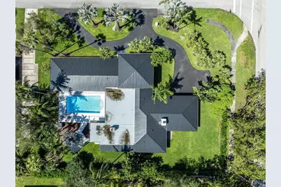 15201 SW 74th Place, Palmetto Bay, FL 33157 - Photo 2