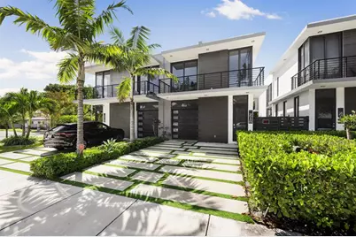 2516 NE 21st St, Unit #B, Fort Lauderdale, FL 33305 - Photo 1