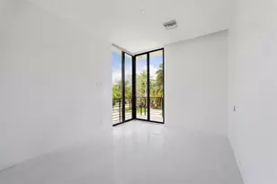 2516 NE 21st St, Fort Lauderdale, FL 33305 - Photo 18