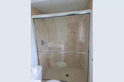 2100  Diana Dr, Unit #310, Hallandale Beach, FL 33009 - Photo 4