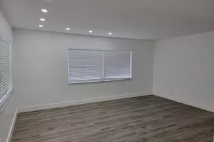 2100 Diana Dr, Hallandale Beach, FL 33009 - Photo 8