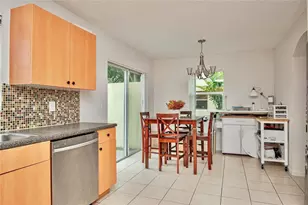 1055 Imperial Lake Rd, West Palm Beach, FL 33413 - Photo 10