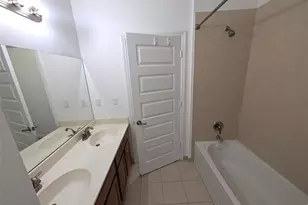 19117 NE 8th Ct, Miami, FL 33179 - Photo 18