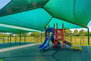 19117 NE 8th Ct, Miami, FL 33179 - Photo 32