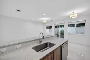 737 SE 1st Ct, Pompano Beach, FL 33060 - Photo 12