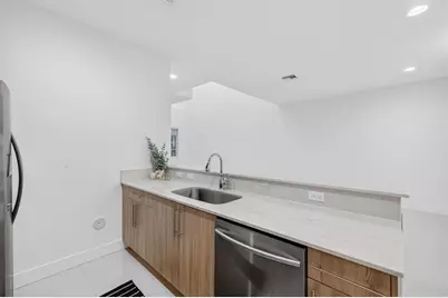 737 SE 1st Ct, Unit #737, Pompano Beach, FL 33060 - Photo 10