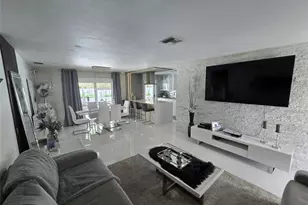 2340 NE 8th Ave, Pompano Beach, FL 33064 - Photo 28