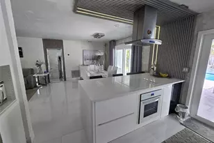 2340 NE 8th Ave, Pompano Beach, FL 33064 - Photo 30