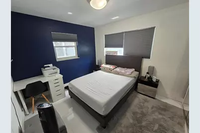 2340 NE 8th Ave, Pompano Beach, FL 33064 - Photo 14