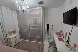 2340 NE 8th Ave, Pompano Beach, FL 33064 - Photo 22