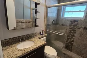 2340 NE 8th Ave, Pompano Beach, FL 33064 - Photo 18