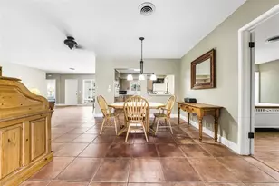 1711 NE 40th Ct, Oakland Park, FL 33334 - Photo 12