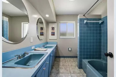 1711 NE 40th Ct, Oakland Park, FL 33334 - Photo 24