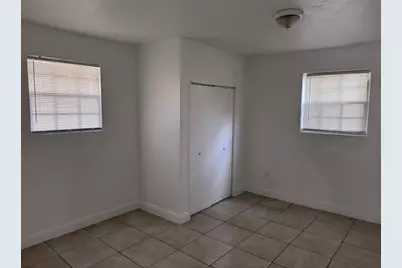 5902 SW 26th Ter, West Park, FL 33023 - Photo 6