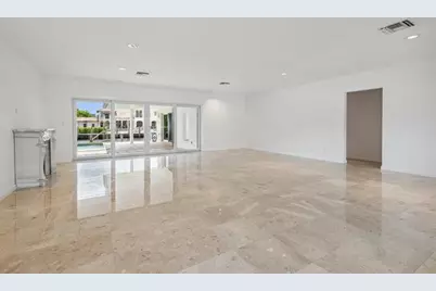 40  Isla Bahia Drive, Fort Lauderdale, FL 33316 - Photo 2