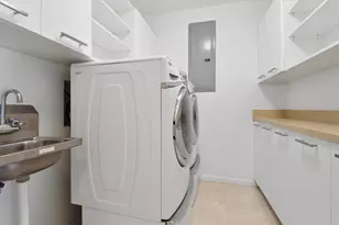 40 Isla Bahia Dr, Fort Lauderdale, FL 33316 - Photo 26