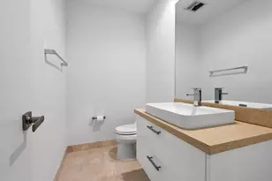 40 Isla Bahia Dr, Fort Lauderdale, FL 33316 - Photo 24