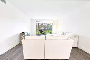 2805 Victoria Way Unit #F 2, Coconut Creek, FL 33066 - Photo 18