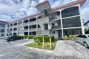 651 E Pine Dr Unit, Pompano Beach, FL 33060 - Photo 2