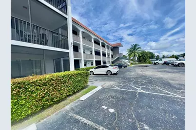 651 E Pine Dr, Unit #310, Pompano Beach, FL 33060 - Photo 4