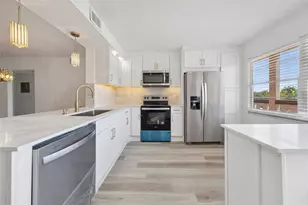 3201 Portofino Point, Coconut Creek, FL 33066 - Photo 6