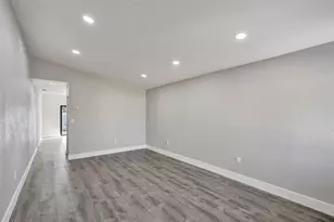 2614 W 65th St, Hialeah, FL 33016 - Photo 10